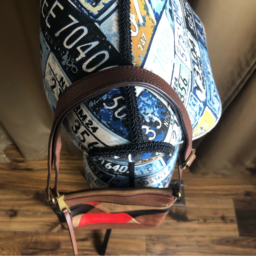 Fossil Fiona Adjustable Crossbody Geometric Patch… - image 4